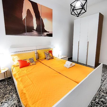 Valverde75 Guesthouse Альгеро Екстер'єр фото